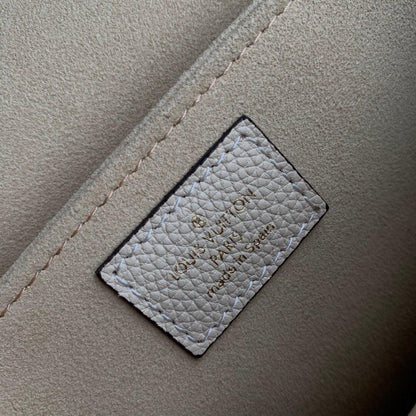 Louis Vuitton  VAUGIRARD